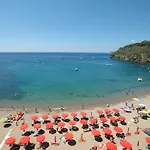 Ξενοδοχείο με διαμερίσματα Antonella 3*